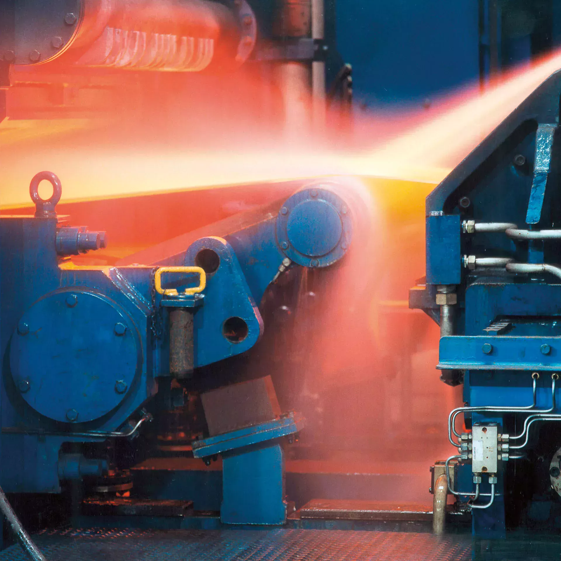 Stahl wird unter hoher Hitze geschmolzen